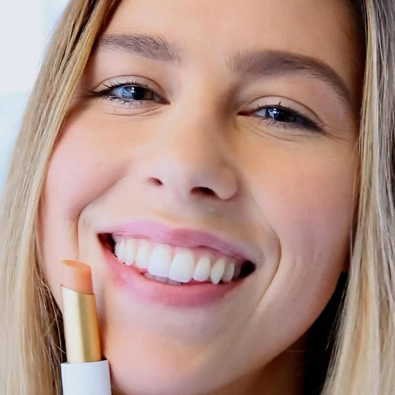 LÜK BEAUTIFOOD Lip Nourish™ Sheer Lipstick - Pure