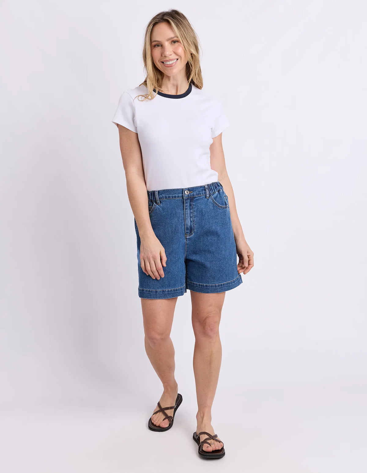 Elm Ladies Birdie Denim Short Mid Blue Wash