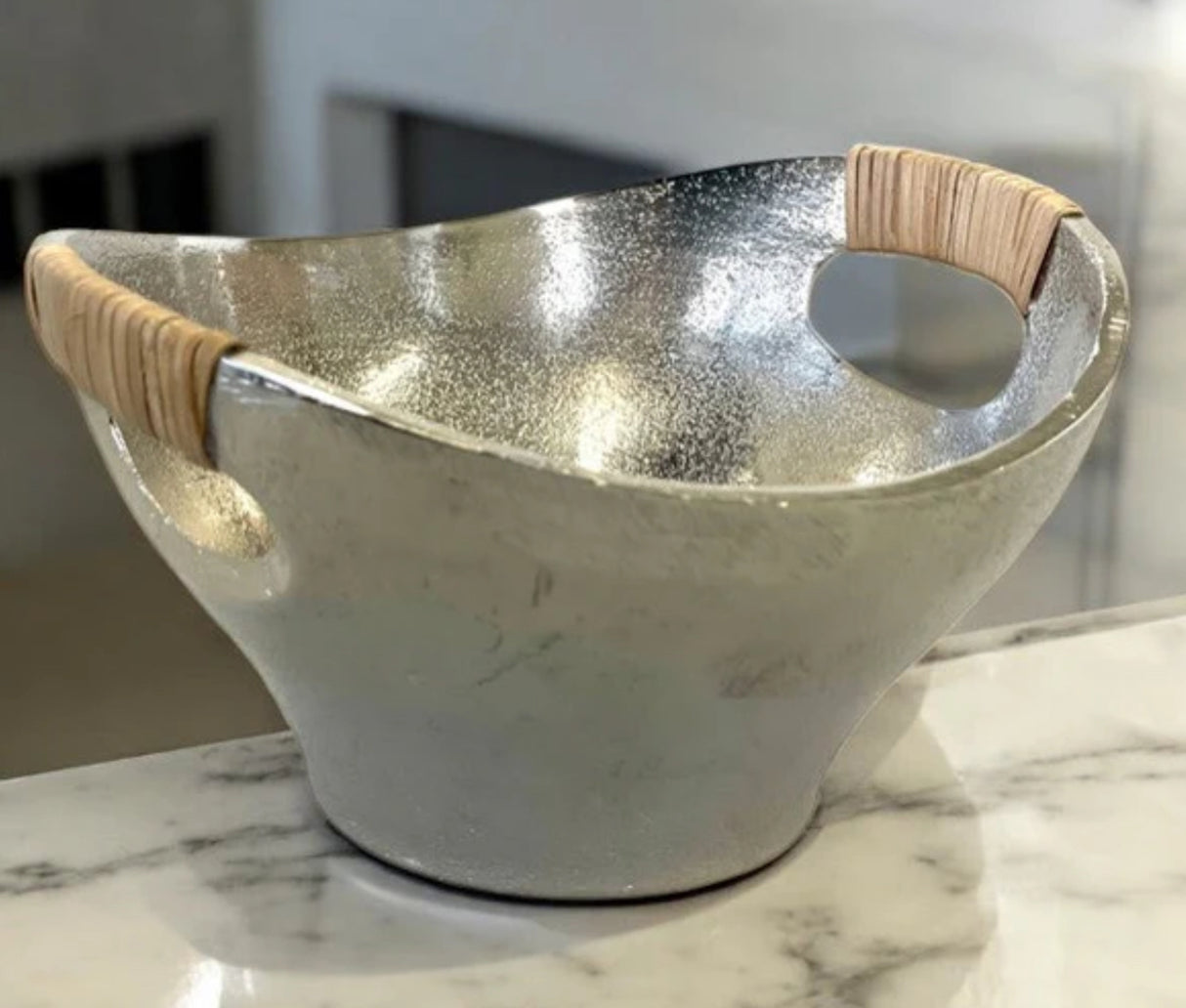 Alumn Oval Bowel With Rattan Handles 280A