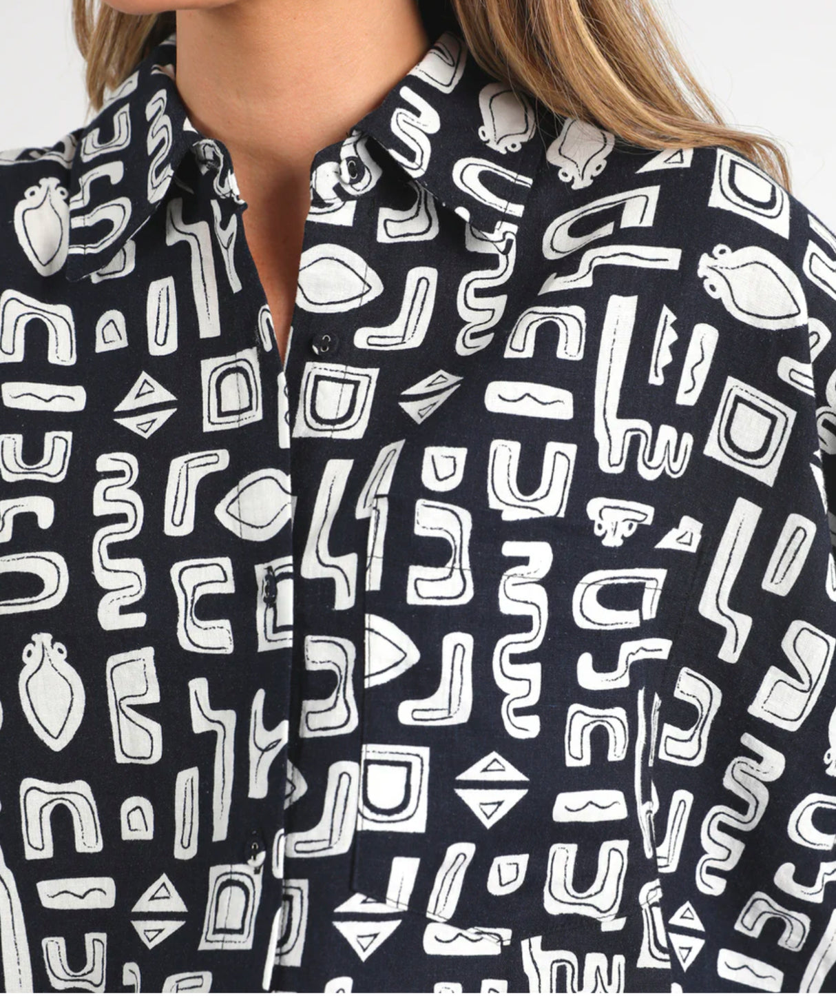 Foxwood Etched GEO Shirt In Navy