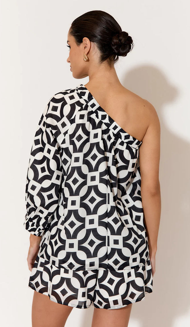 Adorne Elaine Geometric One Shoulder top