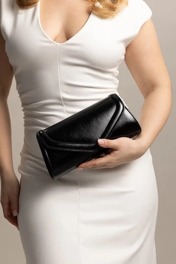Morgan & Taylor Cleo Clutch in Black