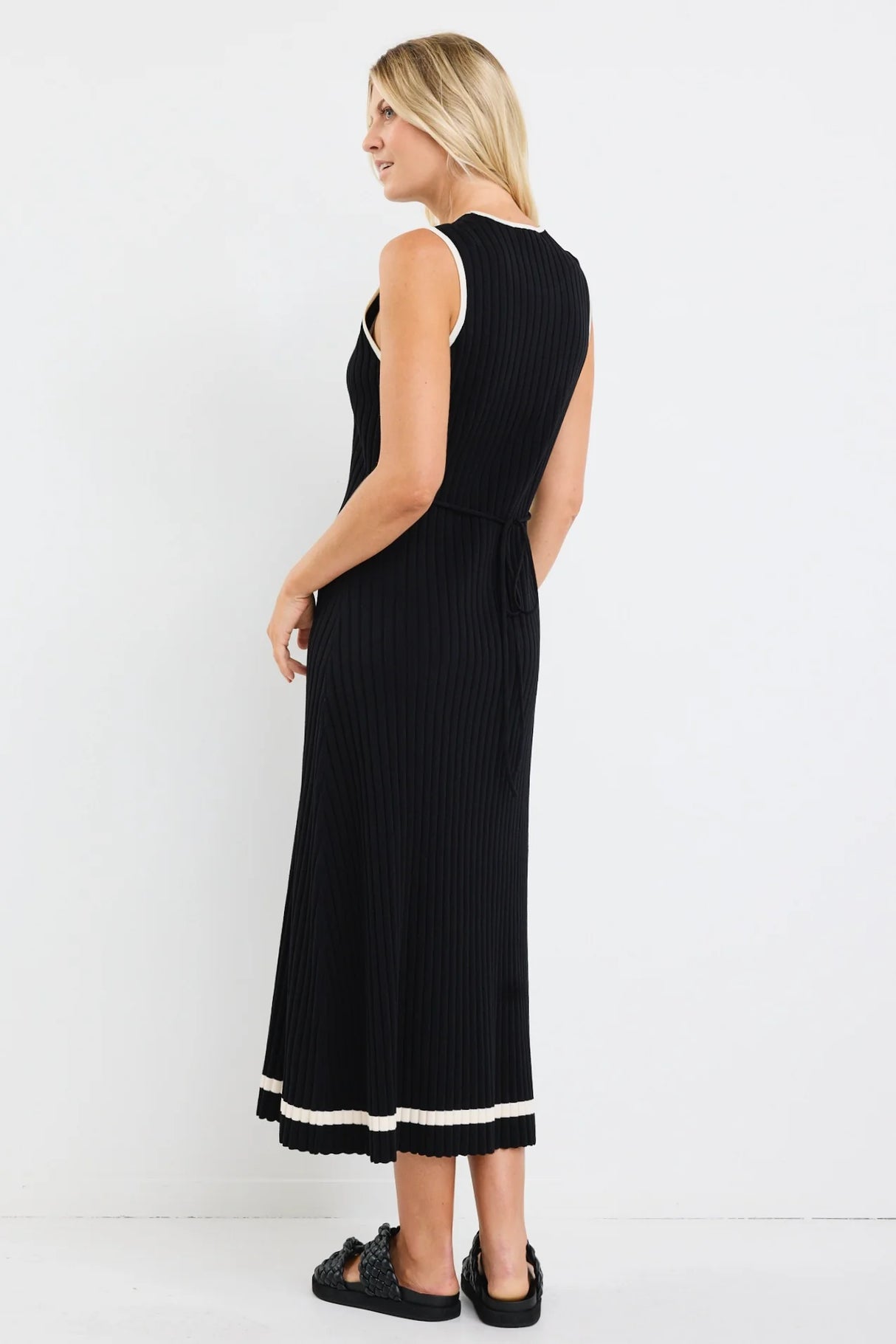 Flo & Frankie Ladies Vanity Black Rib Sleeveless Knit Maxi Dress