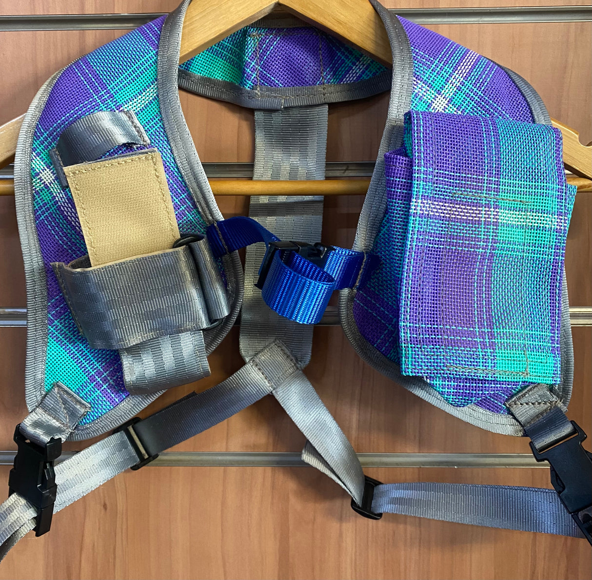 Cleanskin's UHF/Phone shoulder pouch
