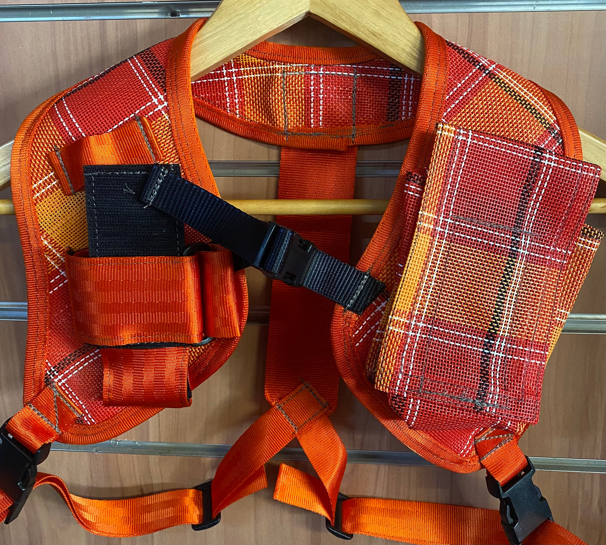Cleanskin's UHF/Phone shoulder pouch