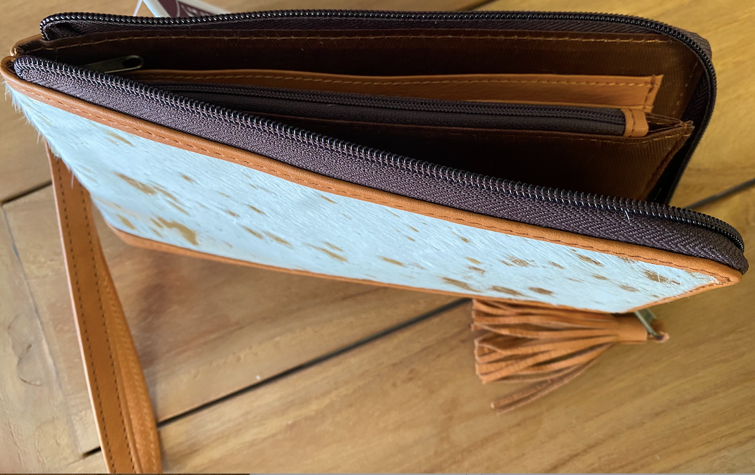 The Design Edge Dallas Cowhide Clutch