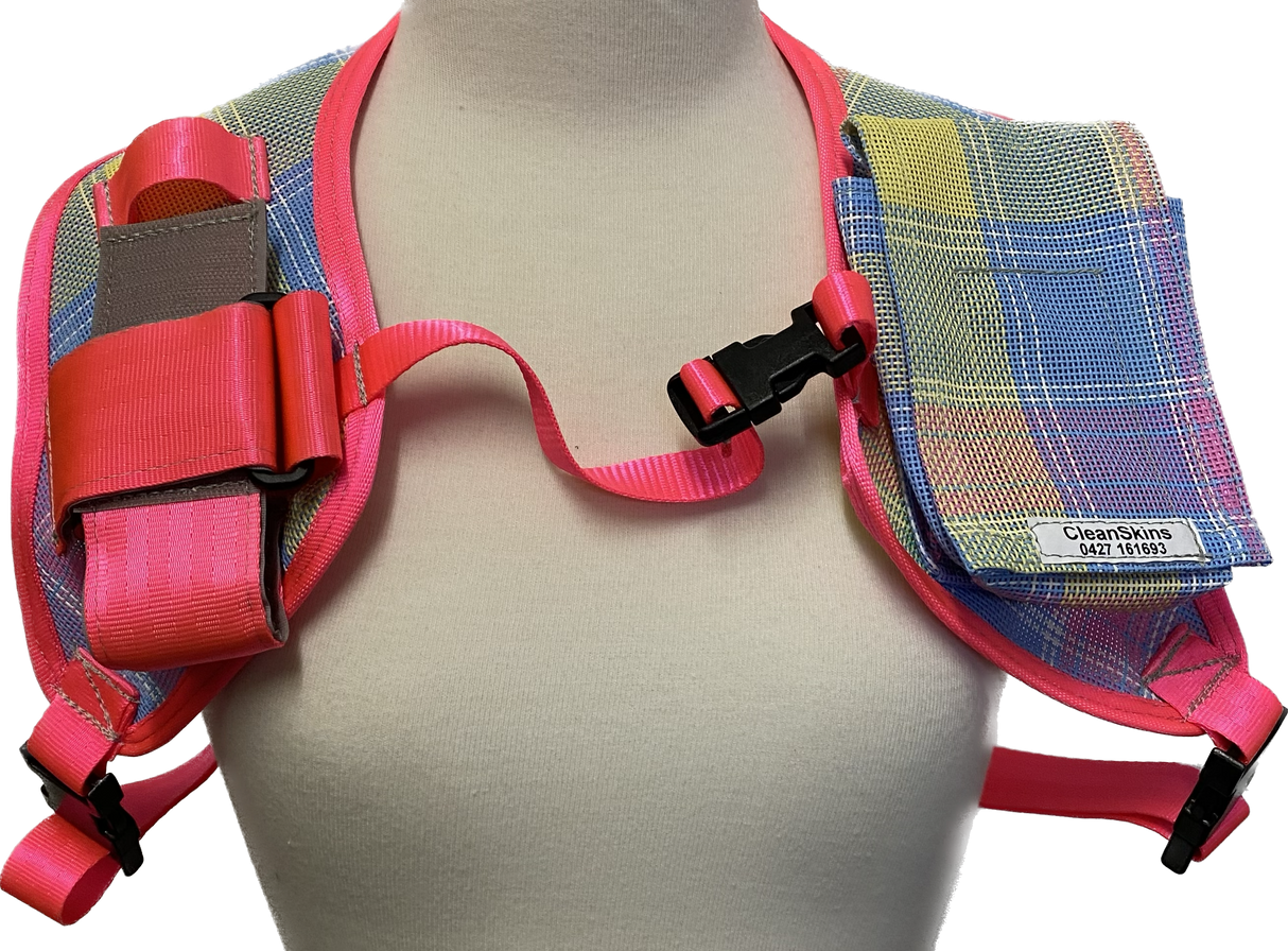 Cleanskin's UHF/Phone shoulder pouch