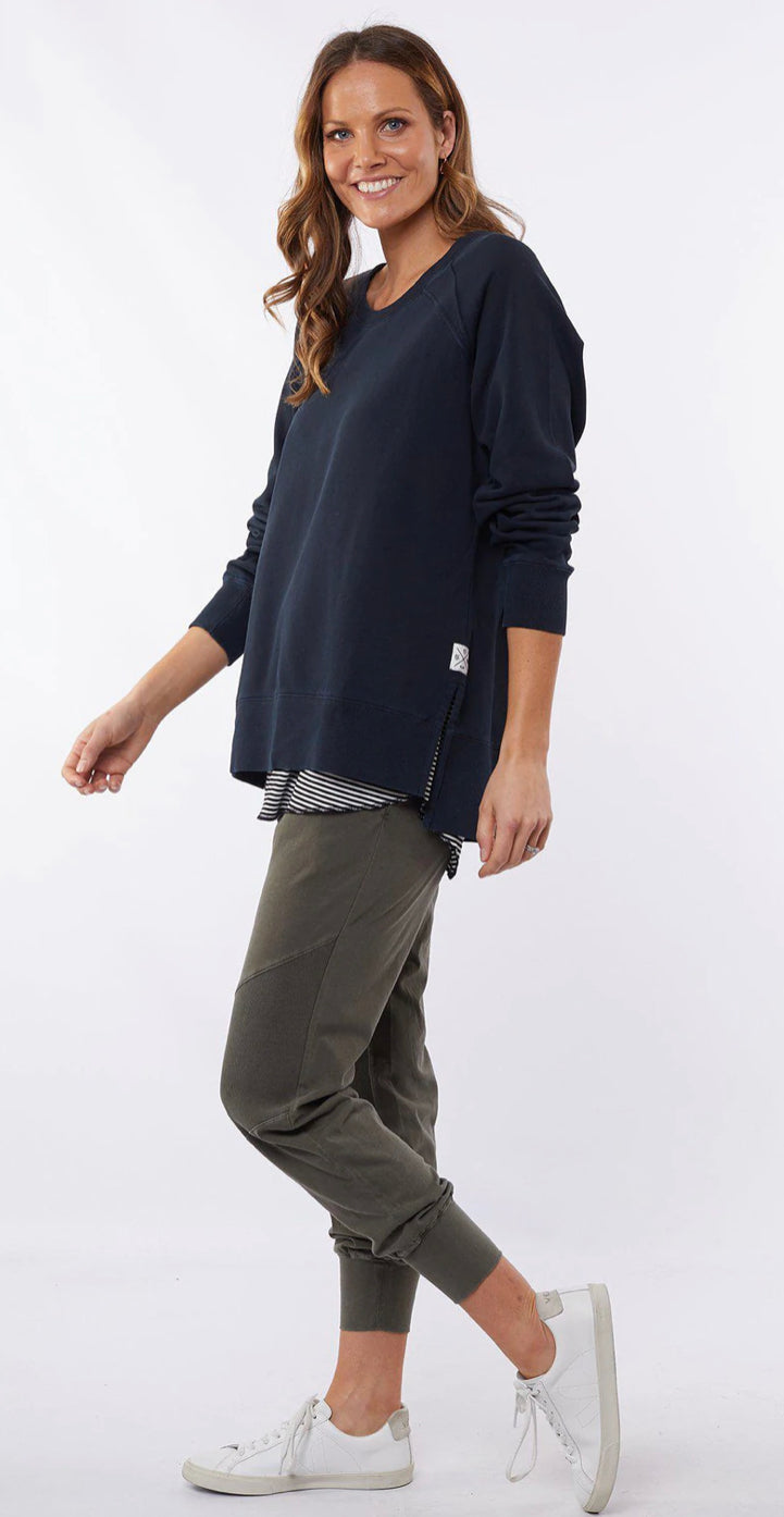 Elm Ladies Victoria Crew in Dark Saphire