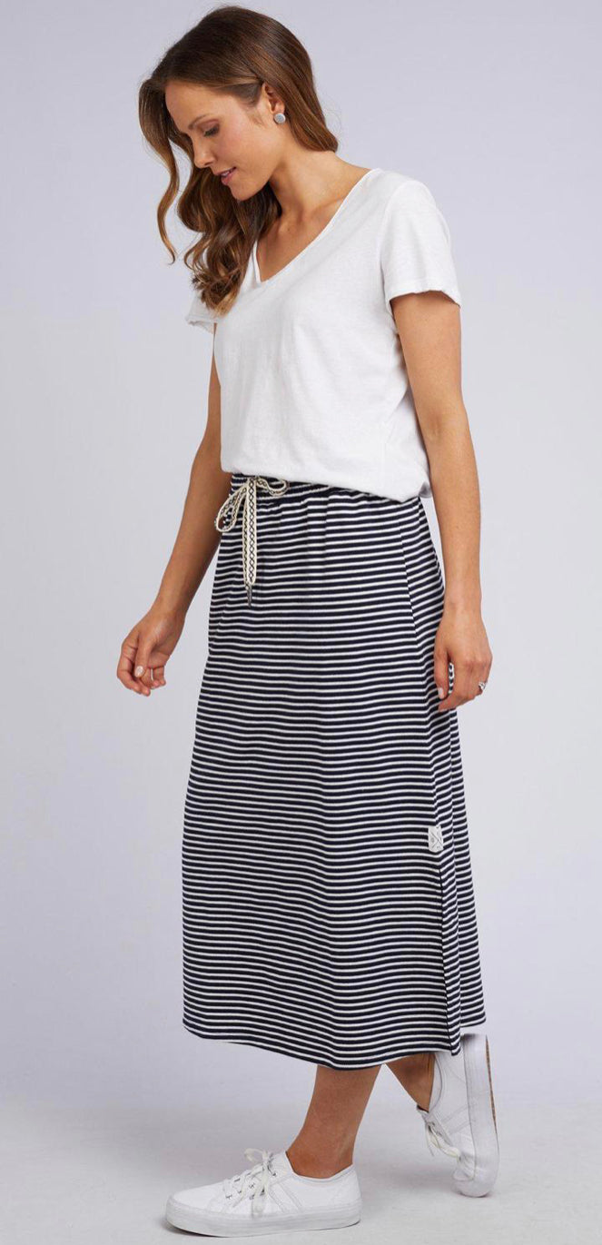 Elm Ladies Travel Skirt in Navy & White