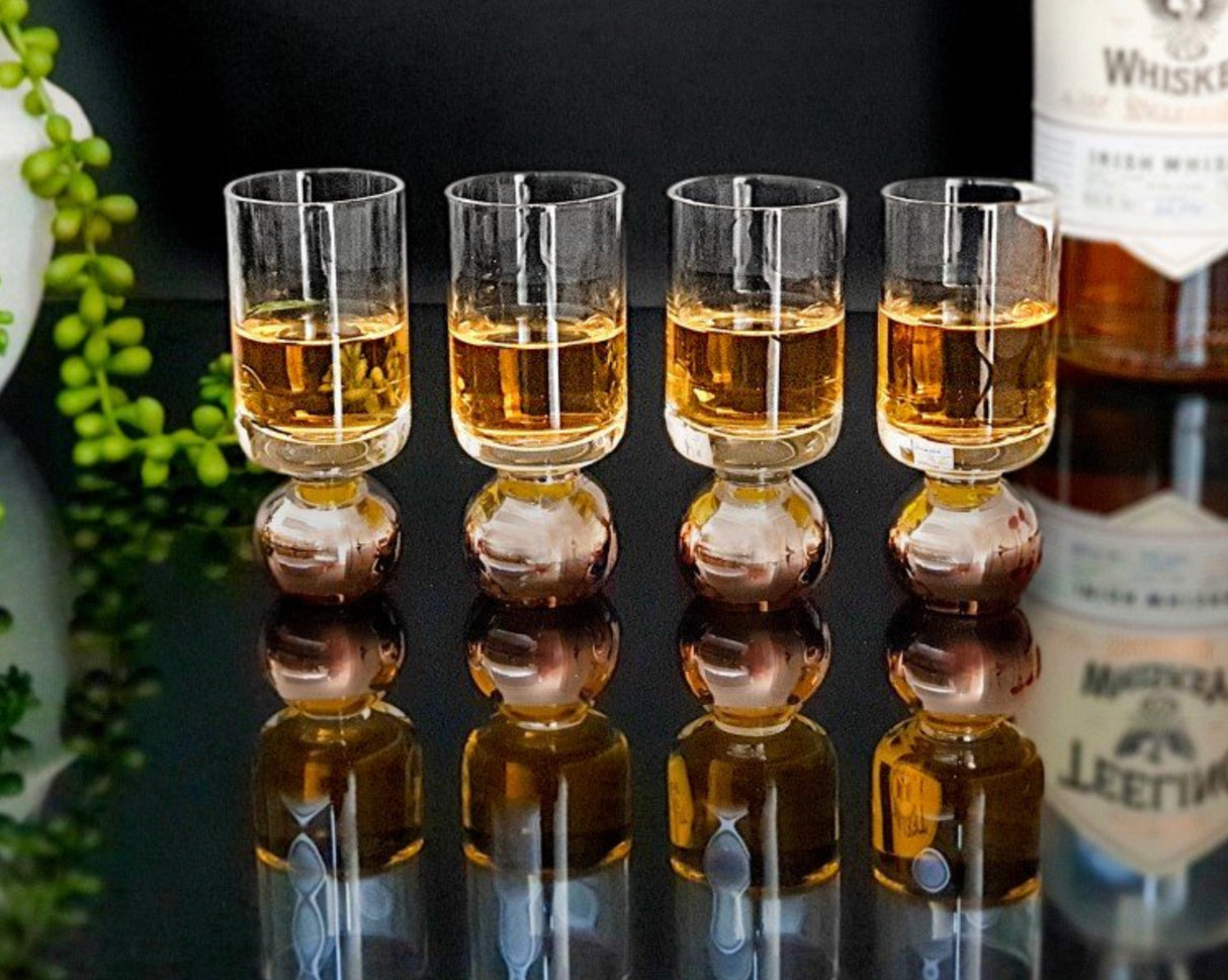 Clinq Shot Glasses ( Set of 4 )