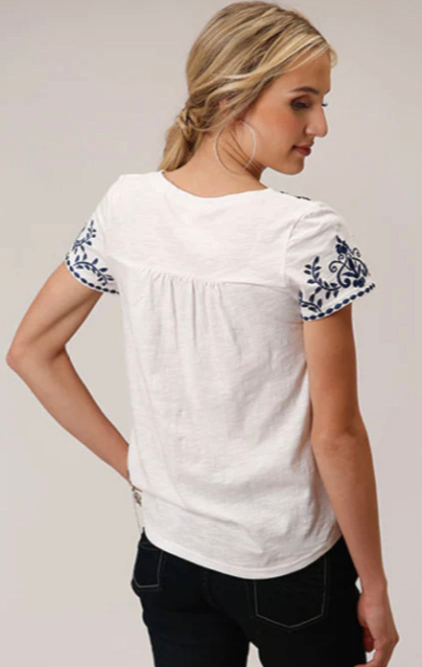Roper Ladies West Studio Embroidered Top