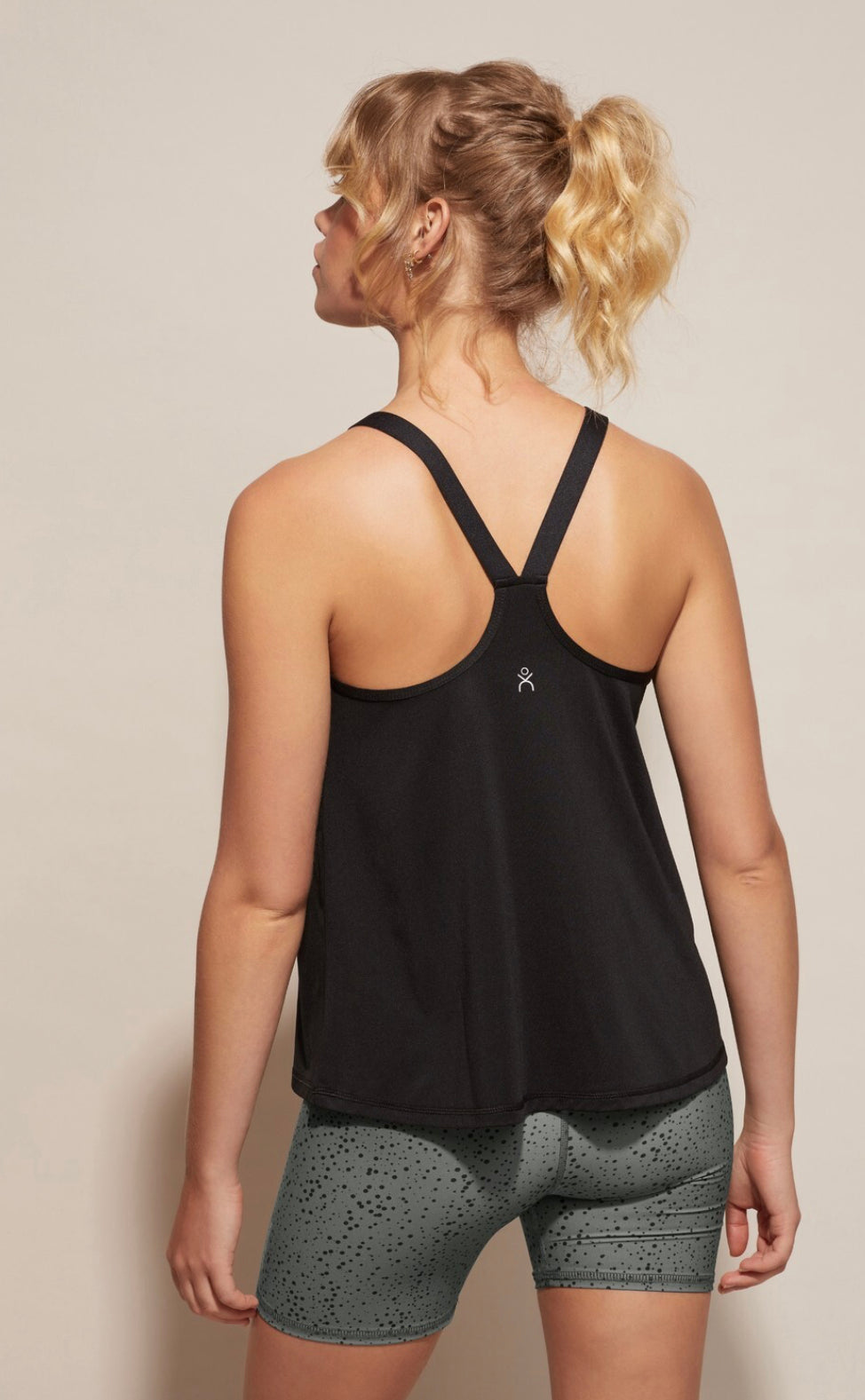 D K Active Mayfair Tank