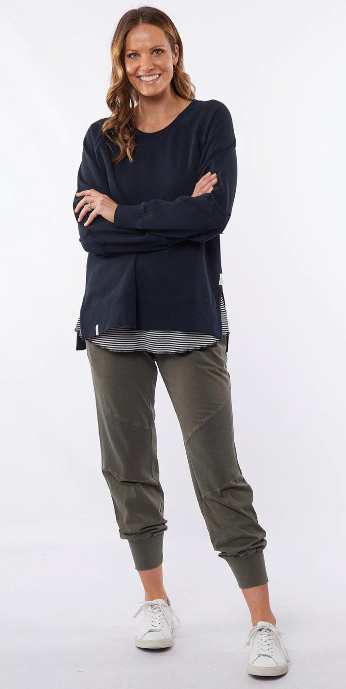 Elm Ladies Victoria Crew in Dark Saphire