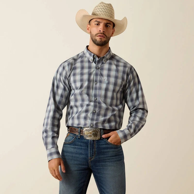 Ariat Mens Pro Series Priest Fitted Long Sleeve Shirt - Ombre Blue Plaid
