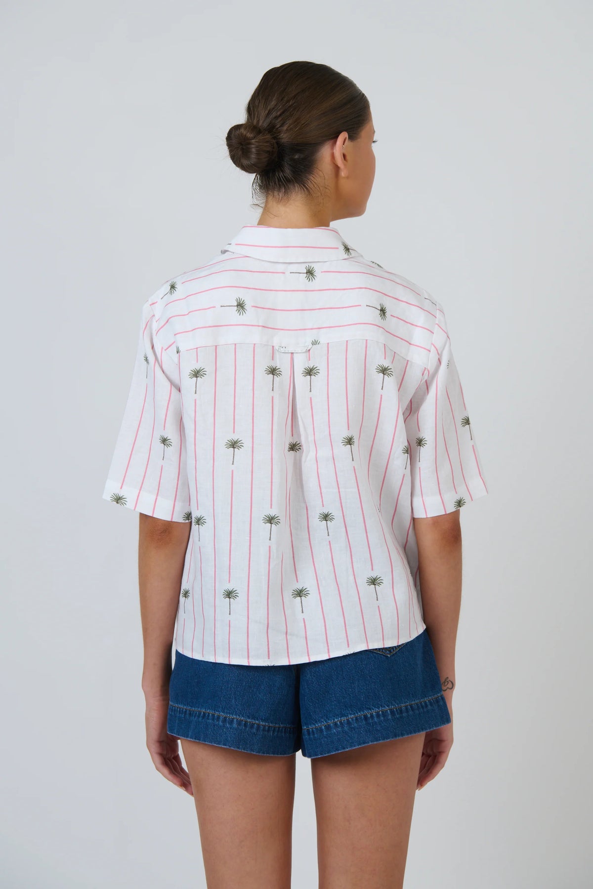 Enveloppe Ladies Short Sleeve Linen Shirt - Palmier