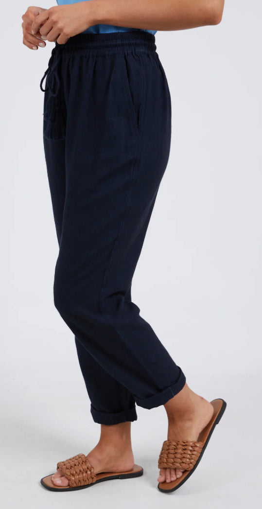 Elm Ladies Clem Relaxed Pant in Navy