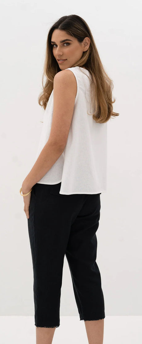 Humidity Shore Top in White