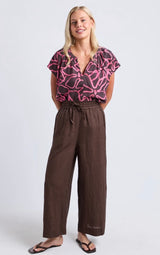 Foxwood Ladies Wander Pants in Choc