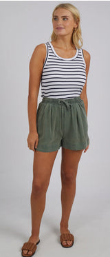 Elm Ladies Bliss washed Short in Clover