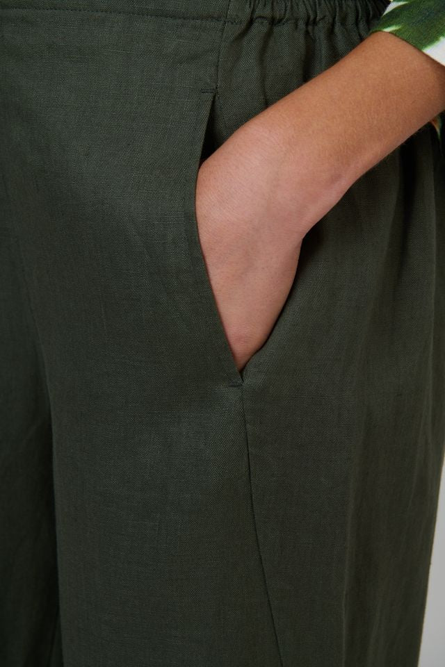 Naturals By O & J Linen Pants in Topiary