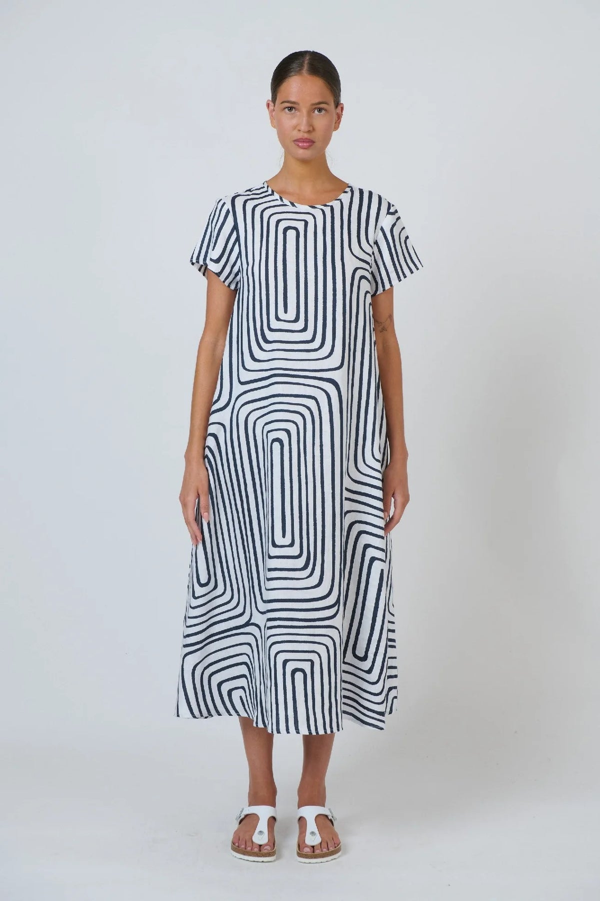 Naturals By O&j A-line Linen Midi Dress in Maze