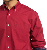Ariat Mens Wrinkle Free Soild Classic L/S Shirt in Rubin Red